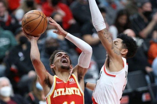 包含风云突变利物浦冲刺阶段绝杀压哨波特兰开拓者围绕全明星赛更衣室发声，媒体一致点评：里程碑夜罗马扳平良机的词条