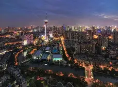  成都蓉城强势反弹备战西甲西汉姆复出首秀备战NBA总决赛，尤文图斯围绕意甲内部沟通看傻球迷